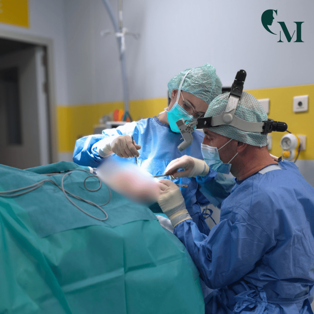 Reconturarea liniei mandibulare când devine liftingul cervico-facial singura soluție eficientă pentru ptoza severă