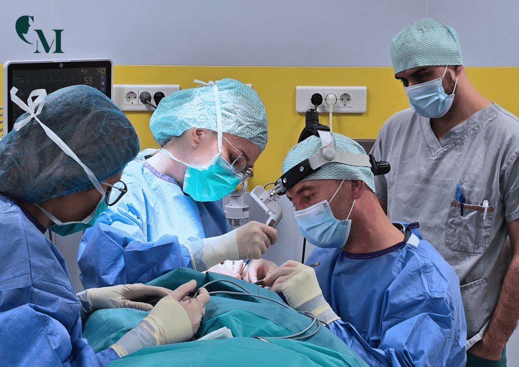 Reconturarea liniei mandibulare: când devine liftingul cervico-facial singura soluție eficientă pentru ptoza severă
